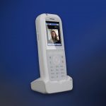 DECT 77 IP, mit Hintergrund